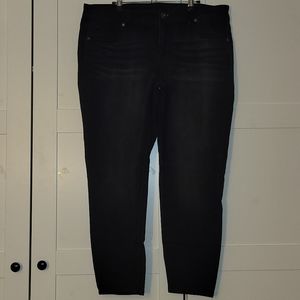 NWOT Maurices Faded Black Jeans - 18W Short